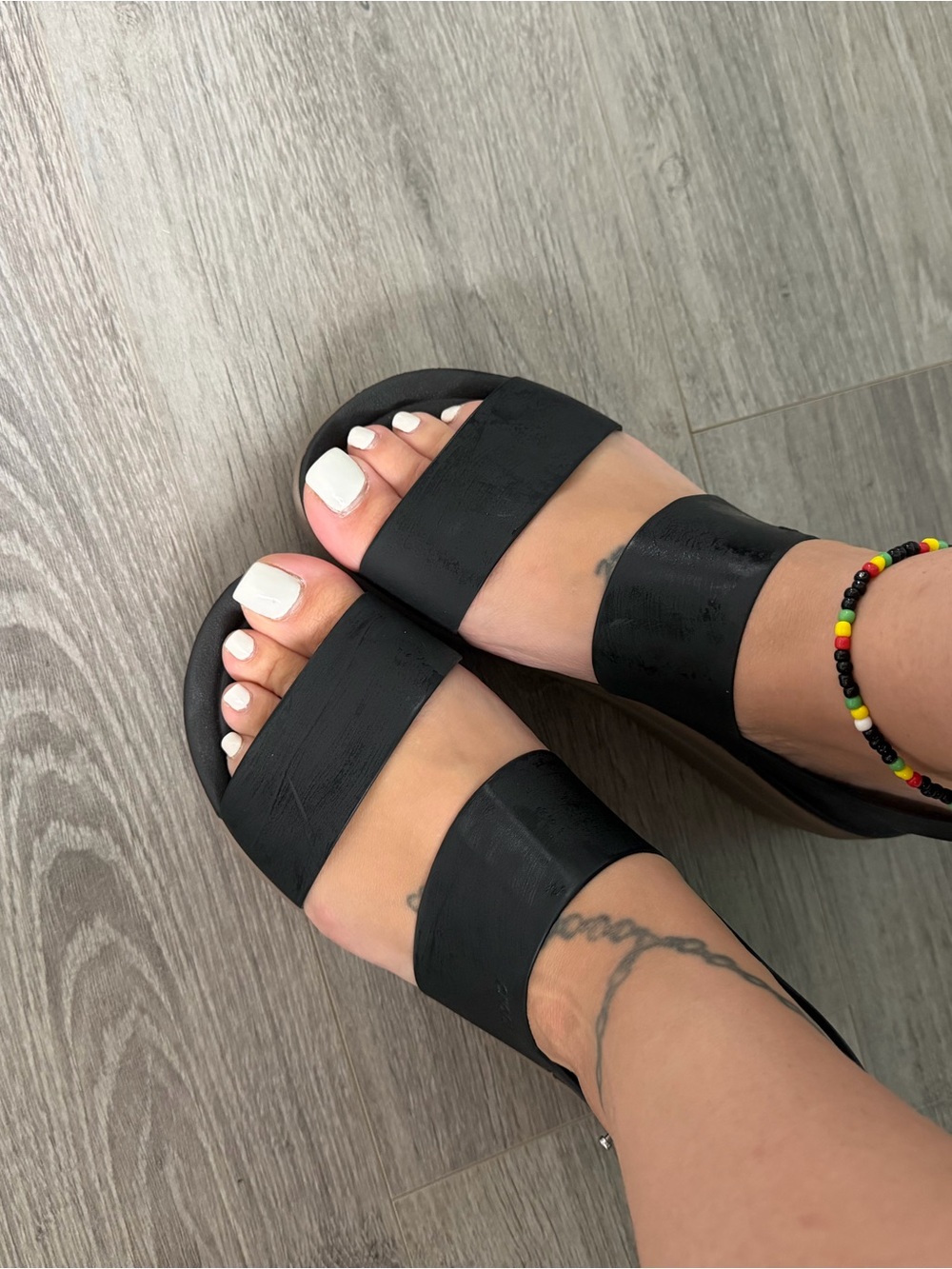 CROC SANDALS SIZE 8 - Picture 3 of 3